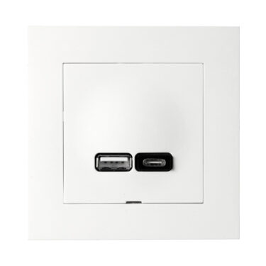 Nordic smart USB lader med fire USB porter | Nordic LED Nordic smart USB lader med fire USB porter | Nordic LED