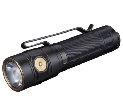 FENIX-FE30R-LED-LYKT-4