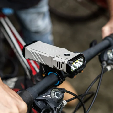 Wuben X1 Lyssterk LED lommelykt – 12000 Lumen_2