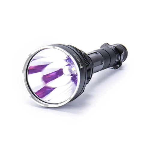 Wuben H8 Langdistanse Lommelykt - 1800 Lumen_2