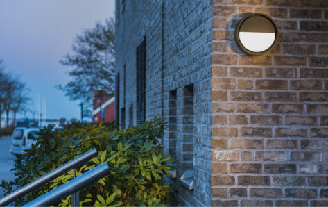 Frame Round Vegglampe Hvit 7W 3000K Dimbar