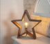 bordlampe-eik-med-lys-insperasjon