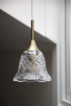 Marksløjd Luna Pendellampe 1L – Klar Antique Brass