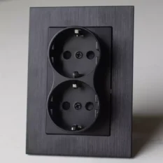 Lysehjem Dobbel Stikkontakt Innfelt jord