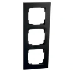 SG trippel ramme sort 90mm – 3-hull ramme for bryter og stikkontakt